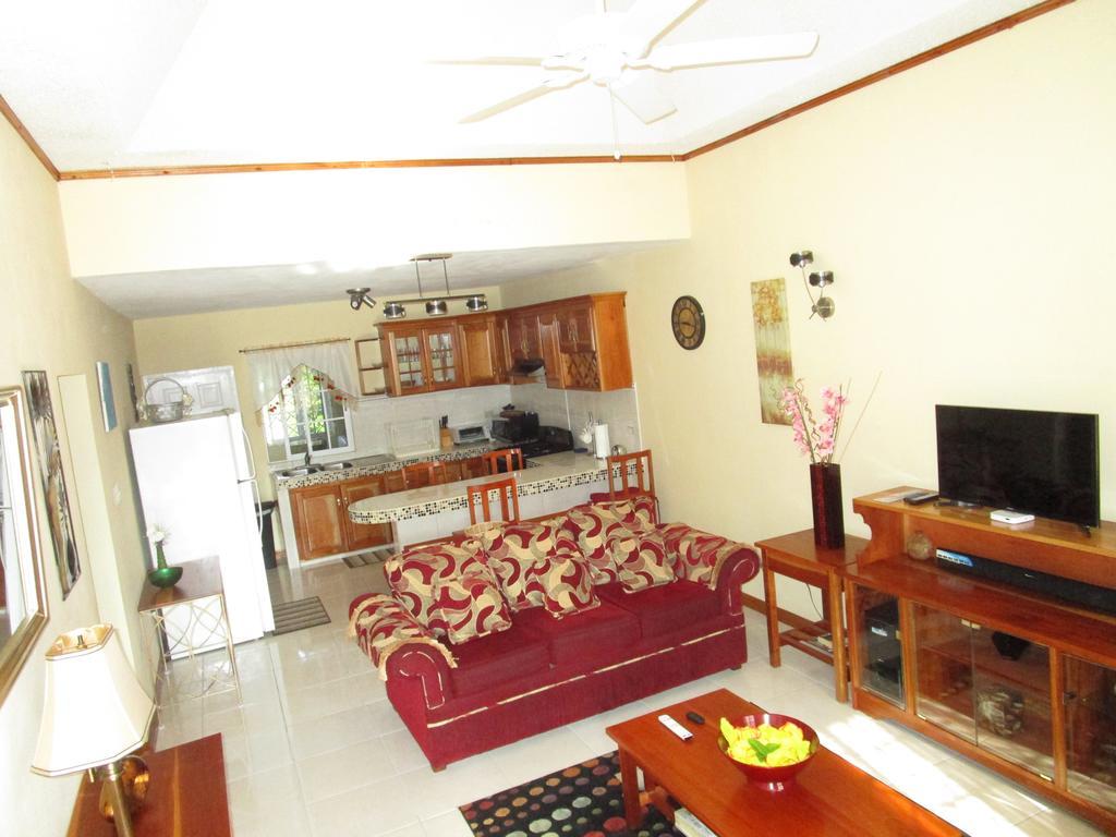 The Residence Portmore Apartments Exterior photo